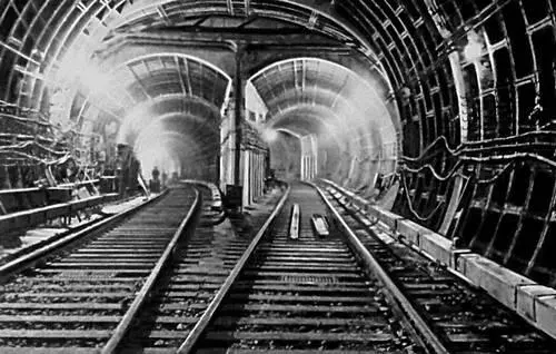 Рис 4 Камера съездов метрополитена Станция метрополитена Октябрьская в - фото 528