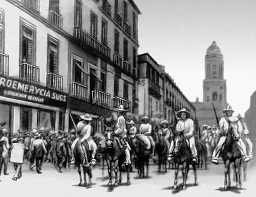Бойцы армии Сапаты на улицах Мехико Декабрь 1914 Древняя скульптура Голова - фото 222