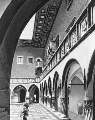 Внутренний двор Коллегиума Майус здание Ягеллонского университета 149297 - фото 508