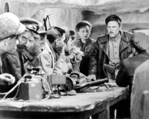 Кадр из фильма Секретарь райкома Реж И А Пырьев 1942 И П Витали - фото 291