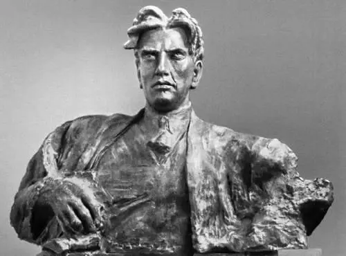 С Т Конёнков Маякоский Гипс тонированный 1947 Литературный музей Москва - фото 339