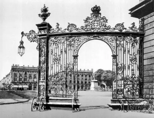 Ж Ламур Решетка ограды площади Станислас в Нанси 1750е гг Т Жермен - фото 97