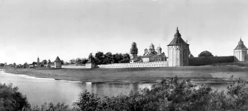 Русские кремли и монастыри Вологда СпасоПрилуцкий монастырь Сцена из - фото 383