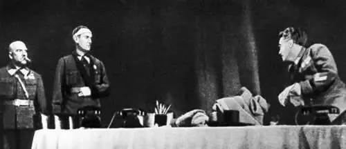 Сцена из спектакля Фронт А Е Корнейчука Театр им Евг Вахтангова 1942 - фото 453