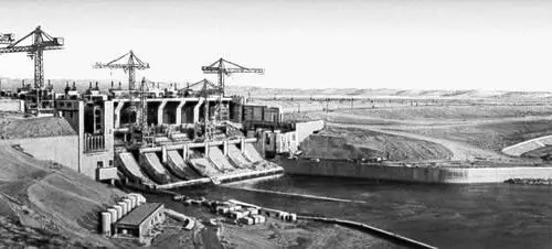 На строительстве Евфратской ГЭС 1974 Сирия Фрагмент росписей замка - фото 370