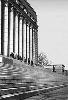 Й Сирен Национальный парламент в Хельсинки 19271931 Главный фасад - фото 350