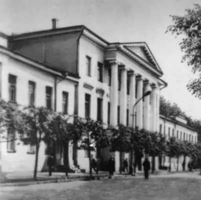 Смоленск Здание бывшего дворянского собрания ныне административный корпус - фото 33