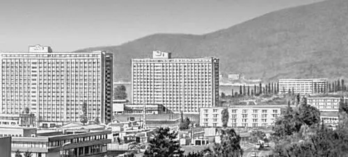 Пансионаты в Адлере Строятся с 1965 Архитекторы Н П Шеломов Н З - фото 378