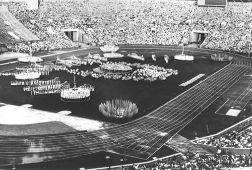 Спортивный праздник на стадионе им В И Ленина в Москве 9 мая 1975 - фото 751