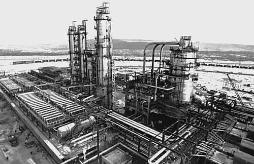 Установка ЭЛОУАВТ6 на Уфимском нефтеперерабатывающем заводе Башкирская АССР - фото 549