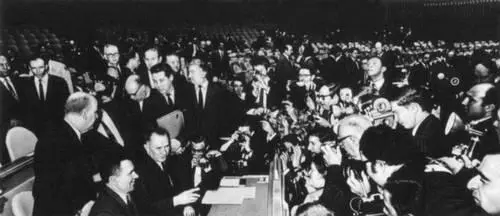 Чрезвычайная сессия Генеральной Ассамблеи ООН НьюЙорк Июль 1967 - фото 24