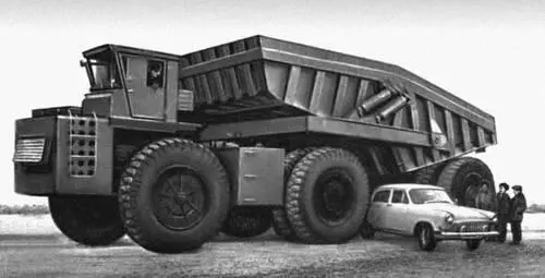 Саморазгружающийся автопоезд БелАЗ549 В грузоподъемностью 12 т Мурманский - фото 684