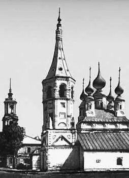 Суздаль Лазаревская церковь 1667 Справа на переднем плане часть - фото 75