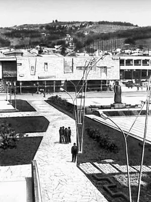 Сербия С Мандич М Пантович Площадь партизан в ТитовоУжице 195761 - фото 302