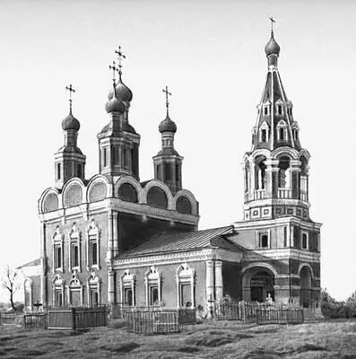 Трапезная указана стрелкой церкви Михаила Архангела в Тропарёве в Москве - фото 65