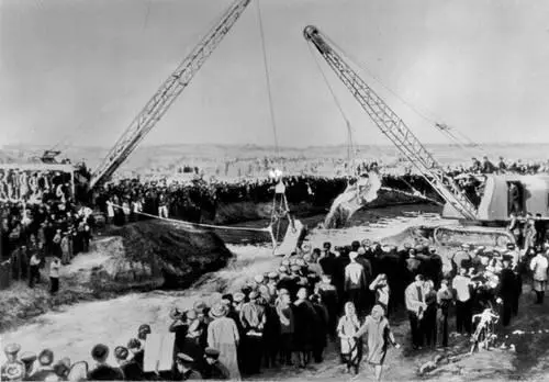 Пуск 2й очереди Каракумского оросительного канала 1960 Вручение батракам - фото 243
