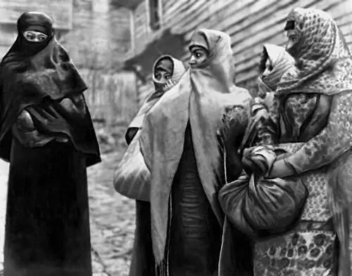 Кадр из фильма Падшая Эмине Режиссер О Кавур 1975 Рабочиепикетчики - фото 303