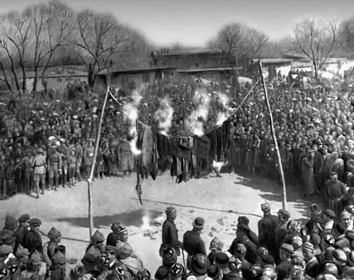 Сжигание паранджей во время митинга Андижан 8 марта 1927 К Хайдаров - фото 14