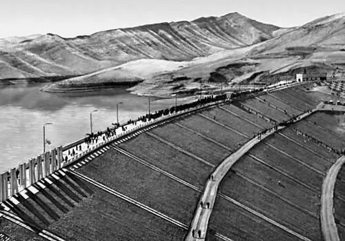 Плотина Пачкамарского водохранилища на реке Гузардарье Ферганский - фото 58