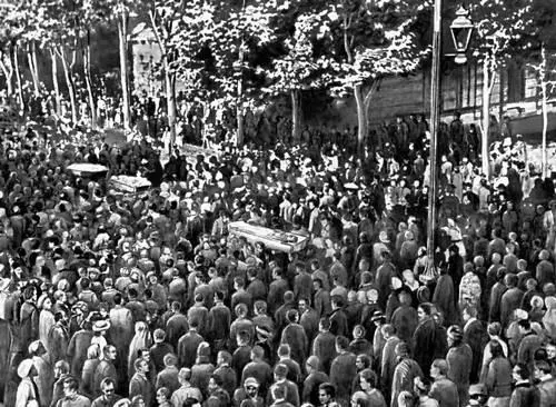 Похороны убитых рабочих во время Революции 19051907 Ташкент Октябрь 1905 - фото 103