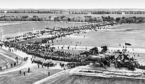 Херсонская область Празднование 50летия разгрома Врангеля у монумента - фото 34
