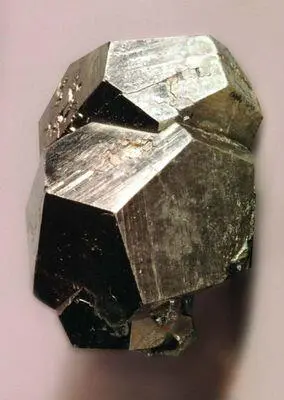 Цвет минералов Пирит Цвет минералов Киноварь Цвет минералов Крокоит - фото 5