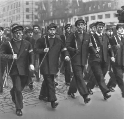 Рабочая милиция в февральские дни 1948 Чехословакия Бржетислав Первый Я - фото 236