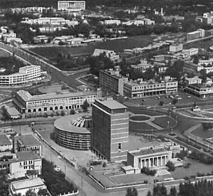 Эфиопия Вид части города АддисАбеба Эфиопия Голова из Аксума Терракота - фото 20