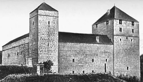 Курессаарский замок 1415 вв Современный вид Скульптор Я Соанс архитектор - фото 13