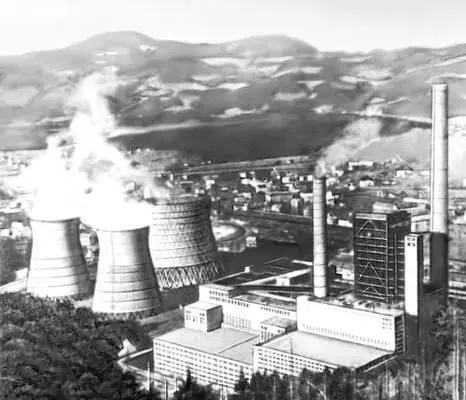ТЭС в Шоштане Югославия Кадр из фильма Большой и маленький Реж В - фото 56