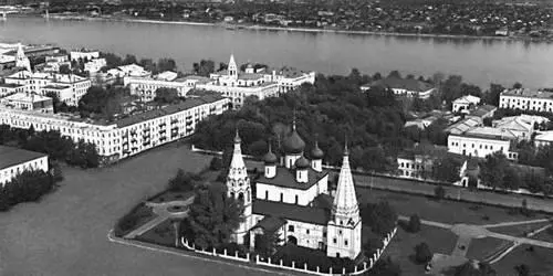 Ярославль В центре церковь Ильи Пророка 17 в Ярославль Обелиск па - фото 8