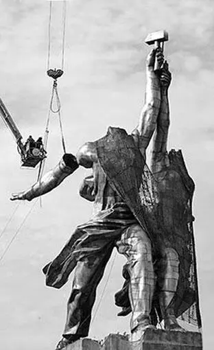 Тончайшие всего в полмиллиметра стальные листы несколько недель сходили с - фото 7
