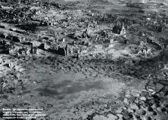 Памятники варварству В конце июля начале августа 1943 года на Гамбург было - фото 14