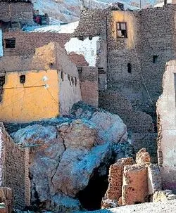 В конце XIX века деревенька ШейхАбдэльКурна выросшая на месте фиванского - фото 50