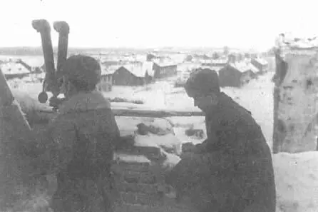 Артиллерийский НП Командир дивизиона капитан Михин П А 1944 Штаб дивизиона - фото 10