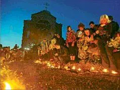 Участники акции Свеча памяти проведённой в День памяти и скорби 22 июня в - фото 3