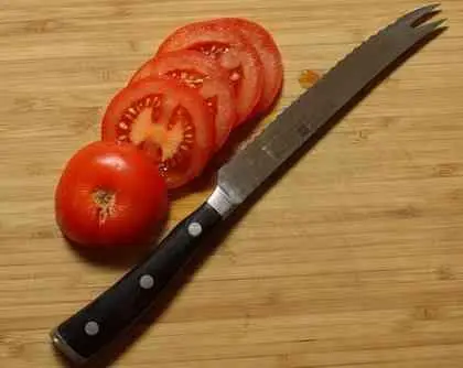 Но часто бывает и без раздвоенного острия Sabatier LionTomato Примерно такой - фото 192