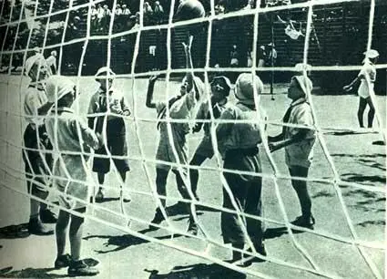 Игра в волейбол На старт Внимание Марш - фото 115