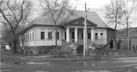 В старой ныне пребывающей в упадке части того же Миасса доминировали совсем - фото 29