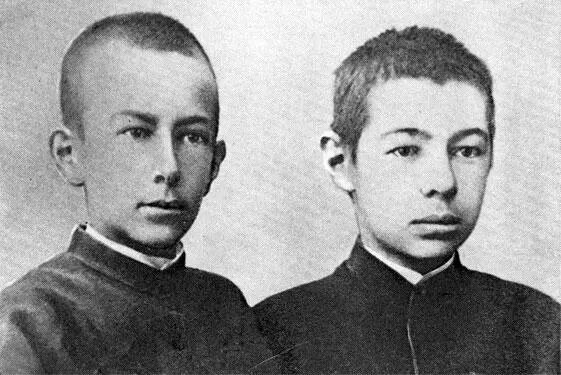 Братья Николай слева и Сергей Поповы гимназисты младших классов Из - фото 3