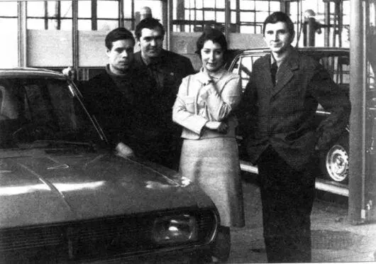 1978 год В аквариуме бюро 4x4 корпуса 50 осмотр автомобиля Austin Allegro - фото 129