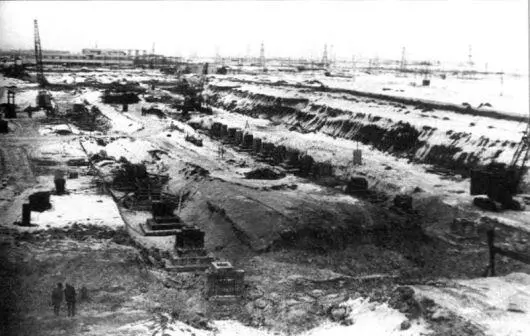 1970 год Строительство Инженерного центра 1971 год ОАнтонов и И - фото 155