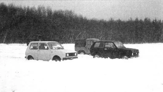 Автополигон март 1974 года Испытания на проходимость по снегу глубиной 40 см - фото 283