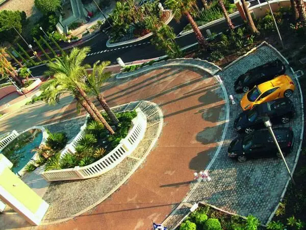 Monte Carlo Bay Hotel Resort стоит в конце самой длинной улицы в МонтеКарло - фото 102