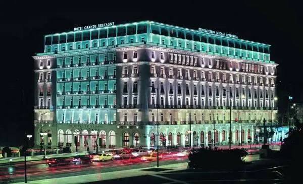 В отеле Grande Bretagne есть и SPA Если бы Афины не были ценнейшим местом для - фото 251