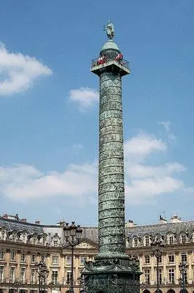 Вандомская площадь с триумфальной колонной в честь Наполеона Справочный - фото 22
