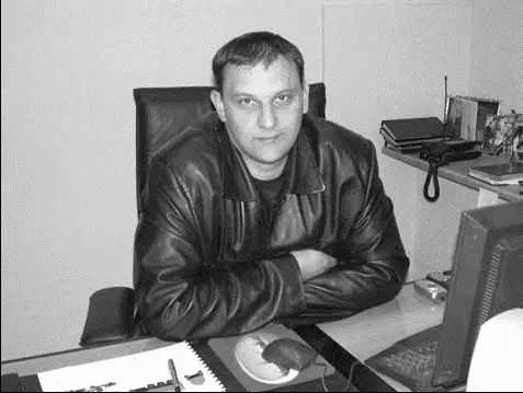 Алексей Тарасов женат имеет дочь Водит все что способно быстро - фото 40