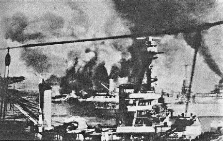 Французская эскадра под огнем английского флота МерсэльКебир 3 июля 1940 г - фото 33