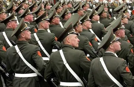 Традиция на лице Как видно у них только одно развлечение водку пить - фото 6