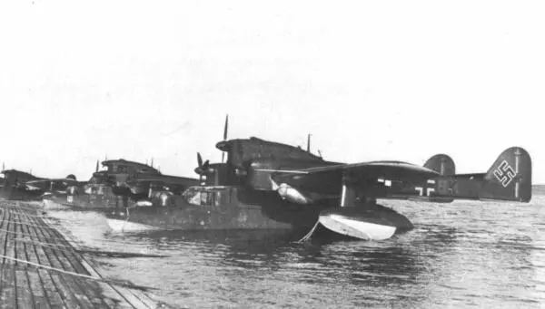 Bv138 из 3й эскадрильи KüFlGr406 на своей базе в Северной Норвегии В тот - фото 72
